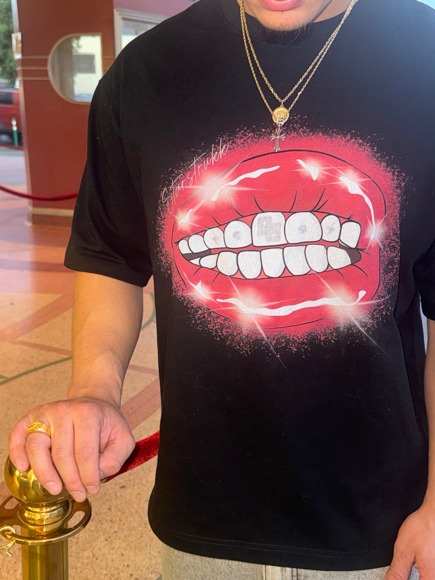 STARSTRUKK “AURA” T-SHIRT